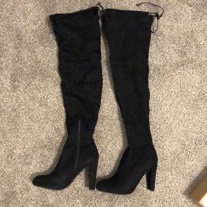 Knee high suede black boots